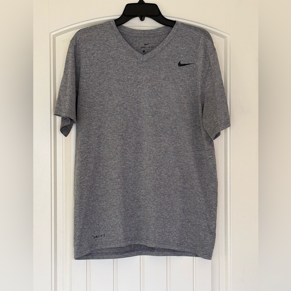Nike Men's Heather Gray Dri-FIT Tee (L)